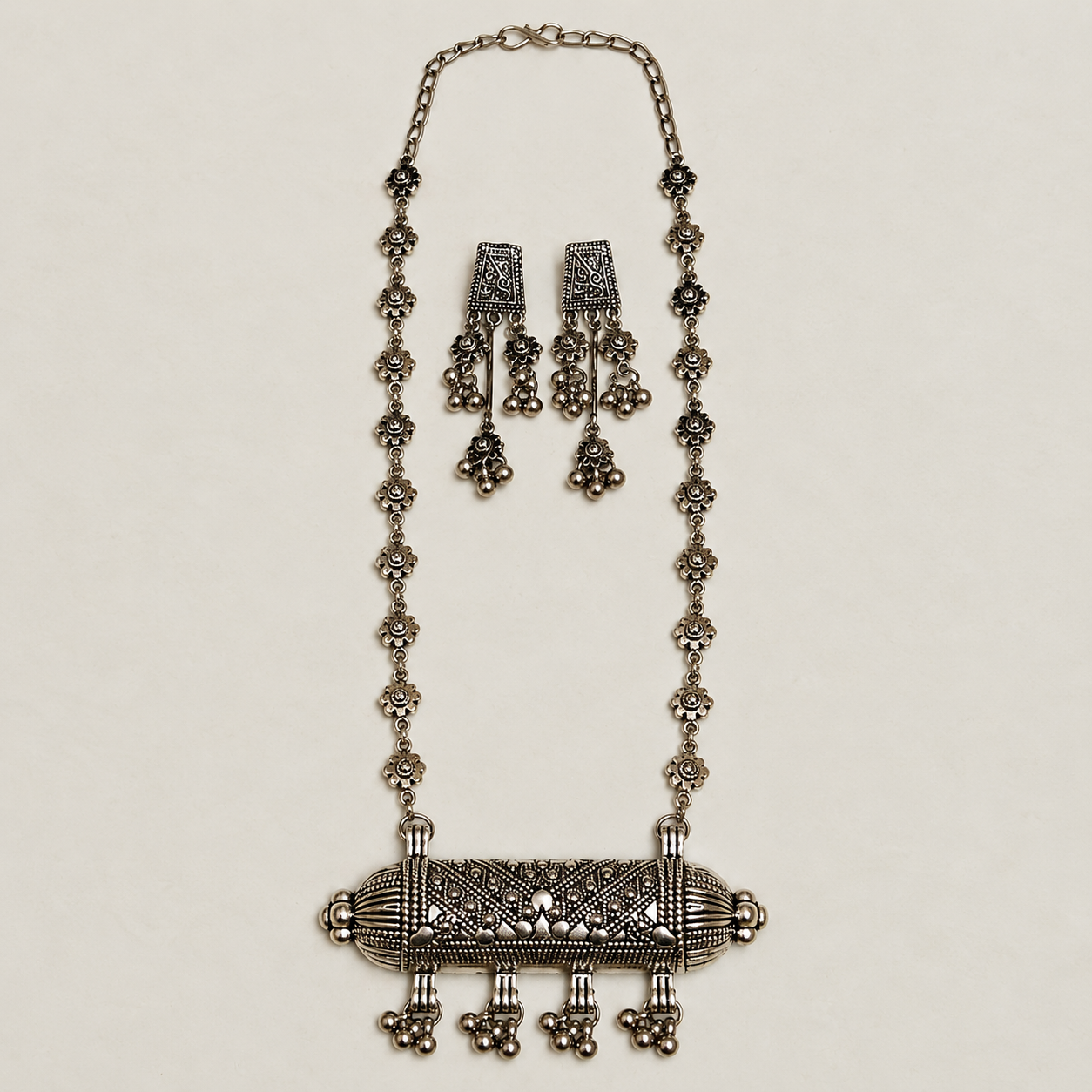 Antique Floral Oxidized Necklace & Earrings Set